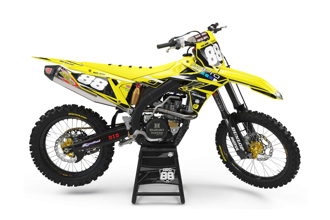 Suzuki crossmaskin med dekalkitet GoPro Edition: gul och svart grafik i stora block med vita siffror 88.
